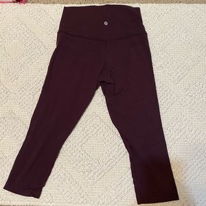 Lululemon size 6 cropped maroon leggings